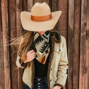 NWOT Erikson Saddle x Pendleton Wool Cowbelle Cozy Western Cowgirl Scarf Wrap